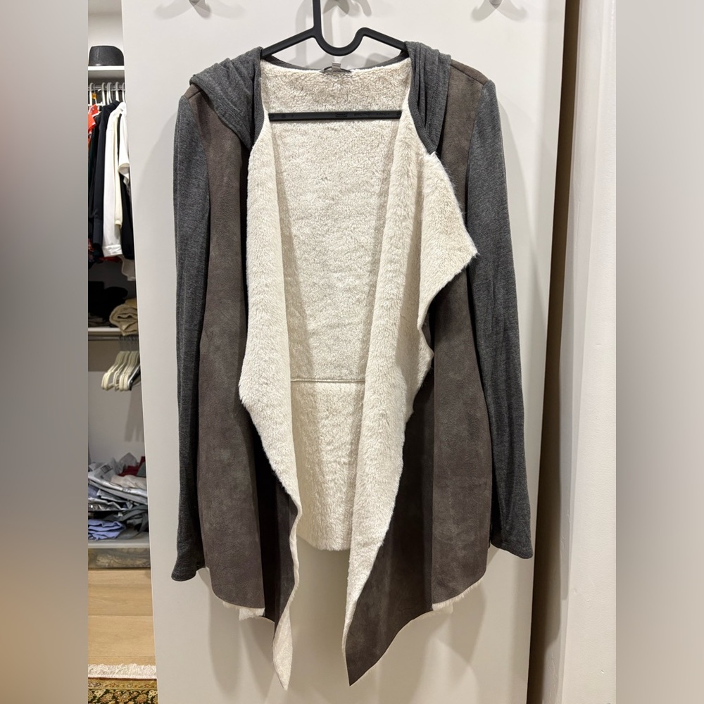 Naked Zebra Cream and Gray Open Front Cardigan